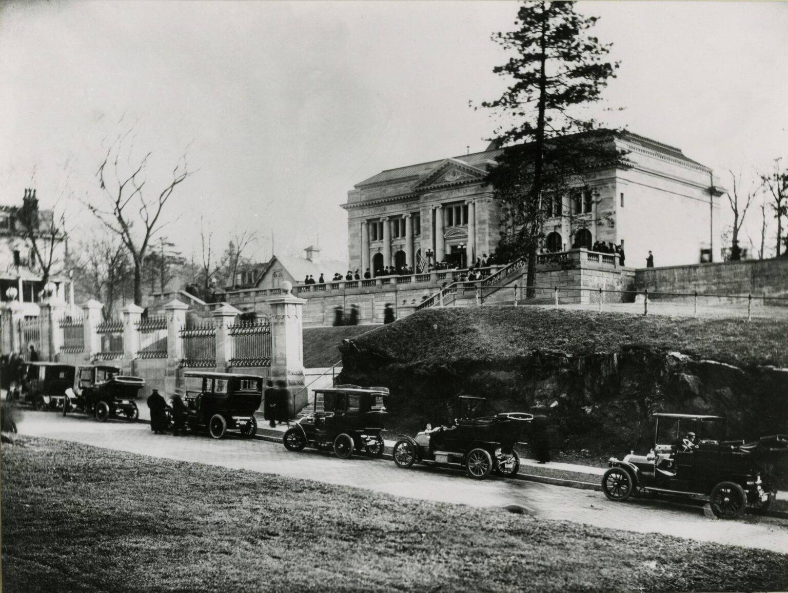People - Hispanic Society Museum and Library